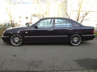 Mercedes Benz_24